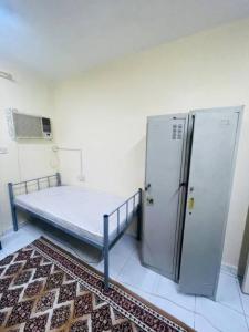 Male Executive Bedspace Available