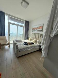 Fully furnished studio
