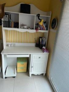 Classy work/study/book desk for sell