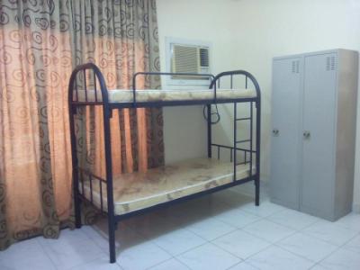 FURNISHED BED SPACES PARTITIONS FOR RENT WITH FREE FACILITIES Near UNION/BANIYAS METRO STN.