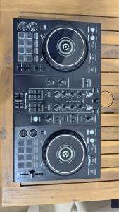 Pioneer DJ DDJ-400 2-channel DJ controller for rekordbox dj