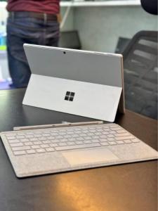 Microsoft Surface Pro 7 i7