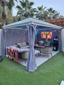 Luxury Outdoor Gazebo