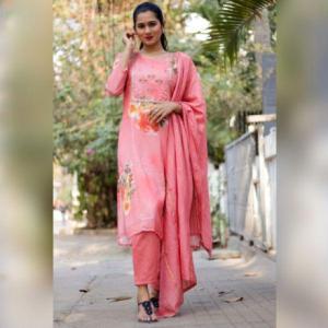 Shop Ethnic Wear Online for Women From The Home Entrepreneurs