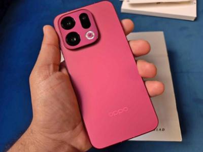Oppo Find X9 red color