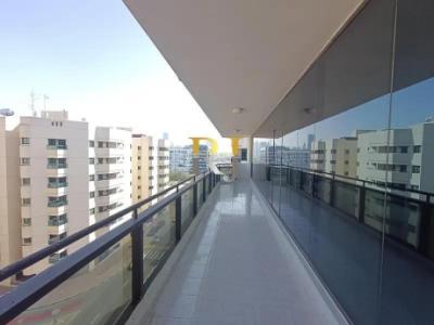 NO COMMISSION-ONE MONTH FREE-3BHK LUXURY ROOMS-NEAR TO METRO STATION-ONLY ONE UNIT-READY TO MOVE. .