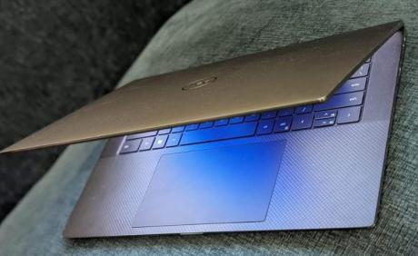 DeII Precision 5560 Workstation Laptop