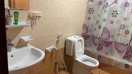 Room Available to Rent for Working Ladies / Couple