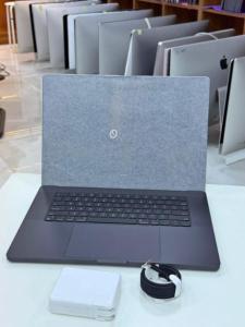 MacBook Pro m4 2024
