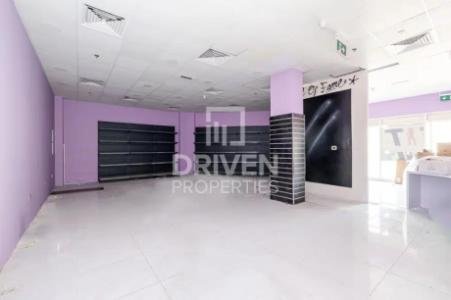 Rented Shop w/ High ROI | Great Location