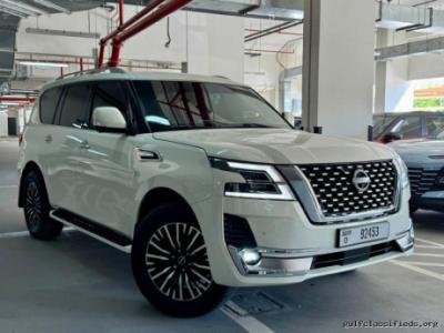 Nissan PATROL PLATINUM V8 FULL OPTION