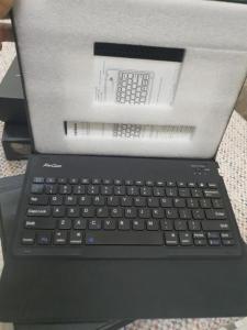 Wireless keyboard 12.9"