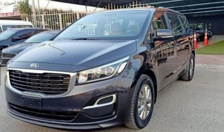 Kia Carnival Kia Carnival 2020 GCC 80338 K.M Gary Color Very Nice Car - AED 62,000