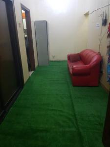 NO DEPOSIT+ALL INCLUSIVE BED SPACE FOR GENTS/ LADIES ONLY- BIG AND CLEAN FLAT NR UNION/BANIYAS METRO
