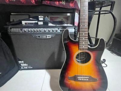 Fender Strata Acoustic plus Line 6 150 watts Amp with cables