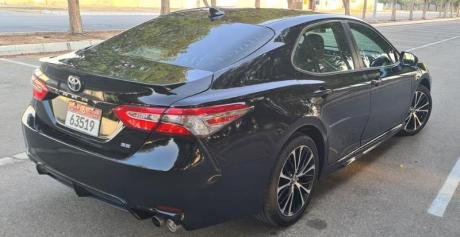 Camry SE 2019..