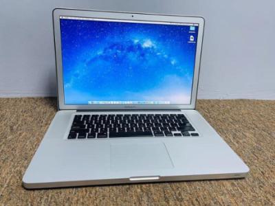 Apple Macbook Pro Core i7 Good Condtion Dubai