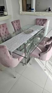 Modern Canadian Dining Table (200x110)