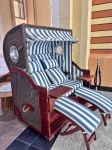 Brand New Imported Danish Beach Chair (Strandkorb)