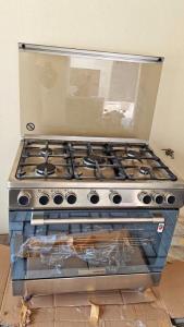 5-Burner Gas Range with Oven