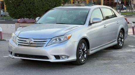 Toyota avalon