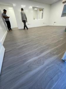 VINYL FLOOR FIXER IN DUBAI