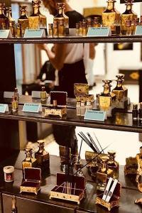 We are your custom perfume experts!