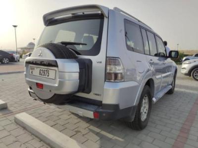 Mitsubishi pajero 2008 km 2008 km 2008 km first owner accident free urgent sale
